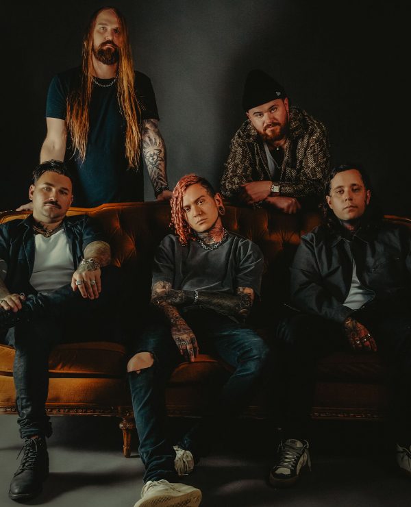 LORNA SHORE