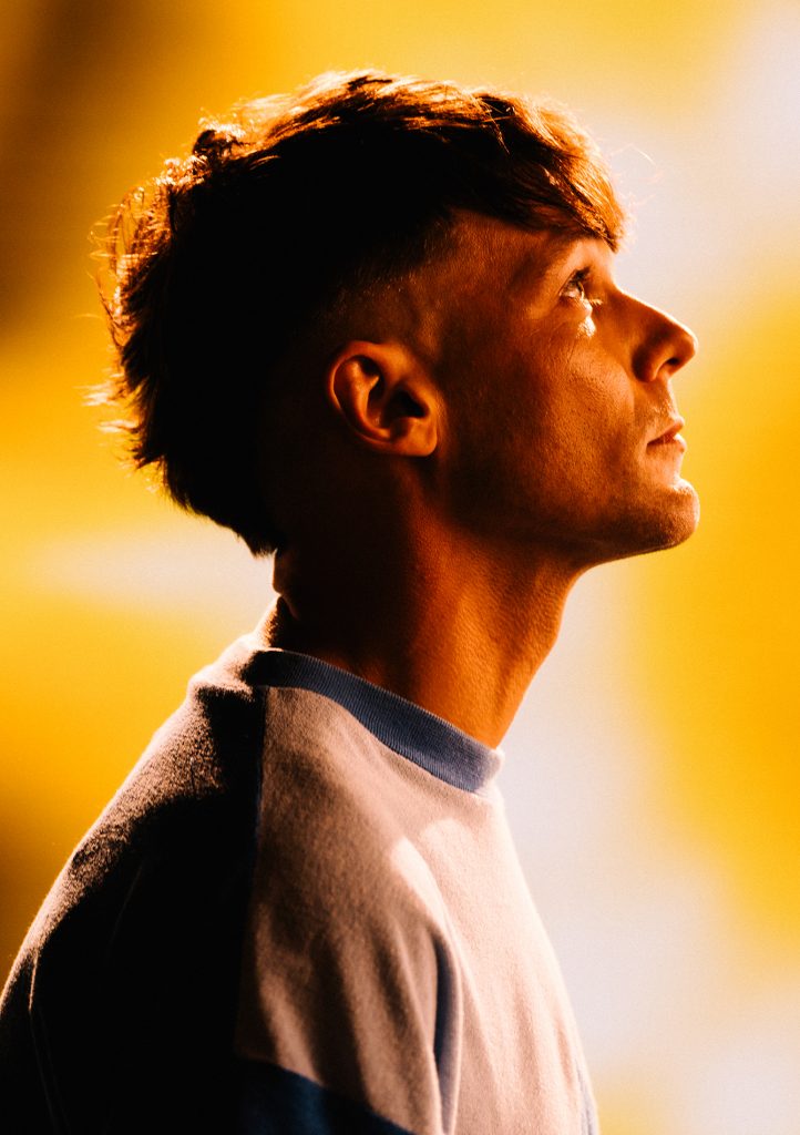 LOUIS TOMLINSON